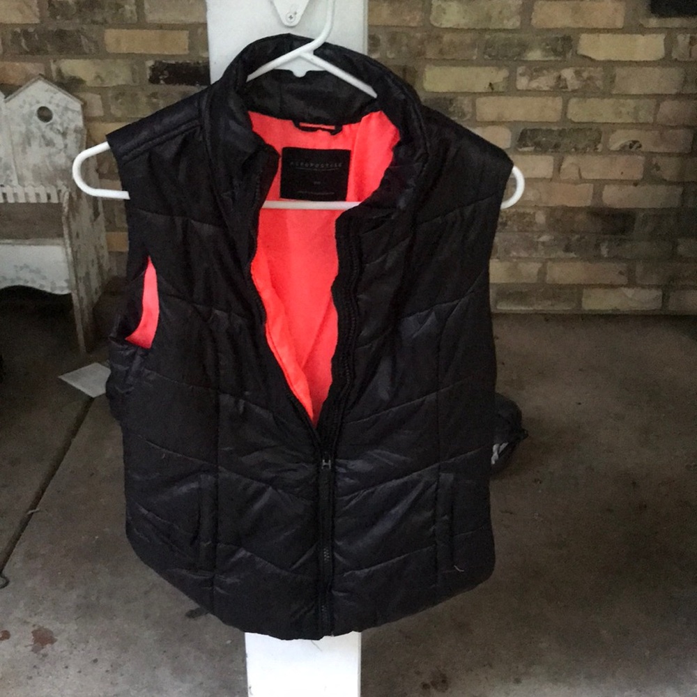 Aeropostale black/orange vest.